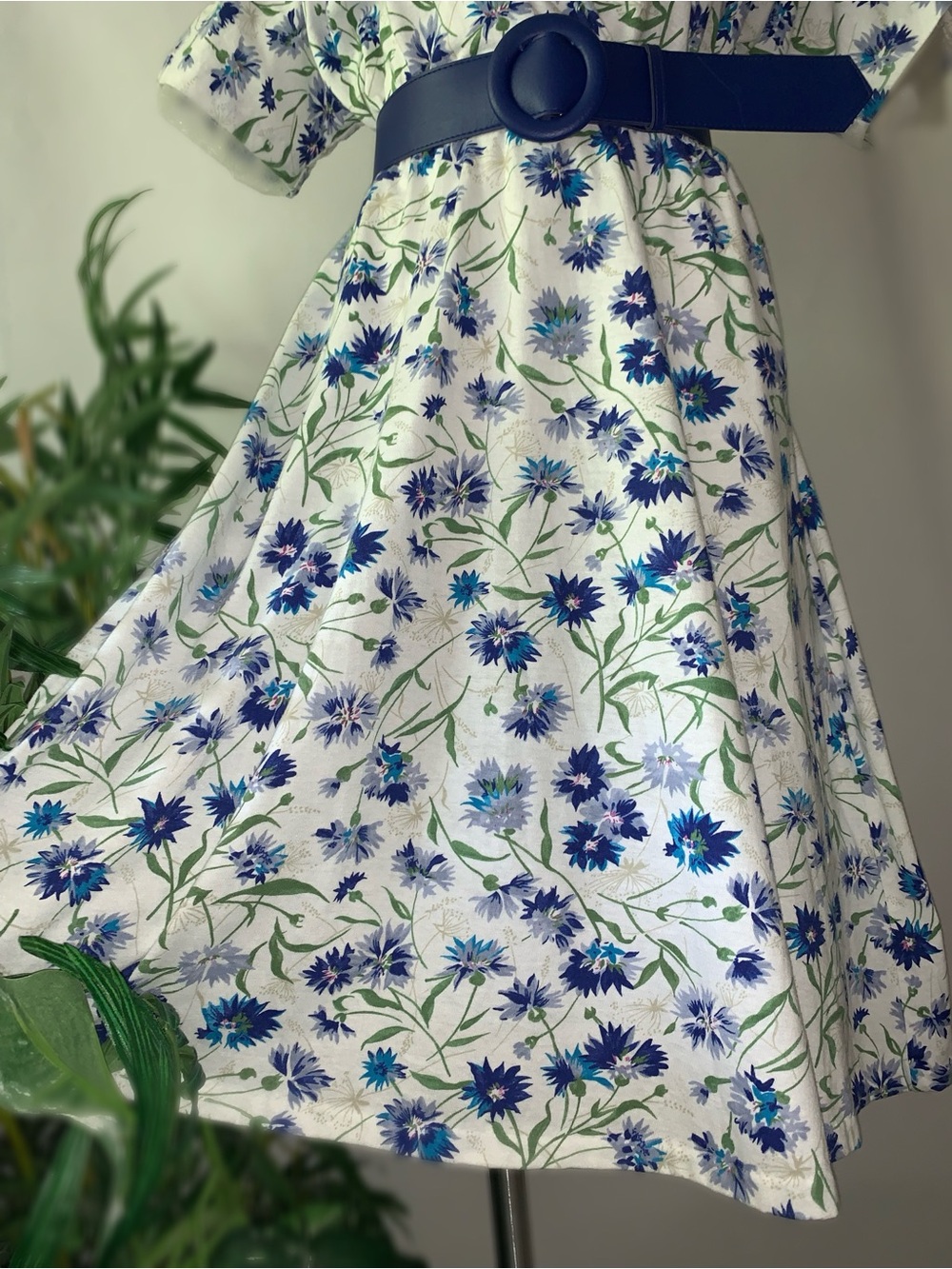 v i n t a g e :: Floral Cottagecore Cornflower Shirtdress - Picture 10 of 14